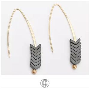 🎉Vintage Spear Arrow Gold Hook Earrings